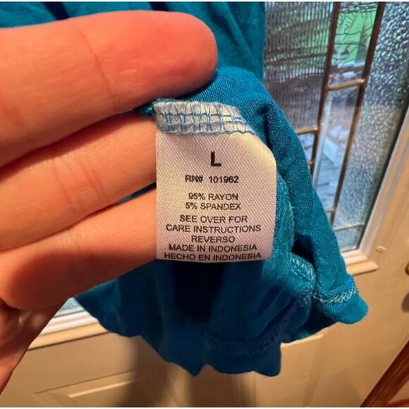 Chances R Super Soft Light Blue Sleeveless Tank Size Large - Picture 6 of 6